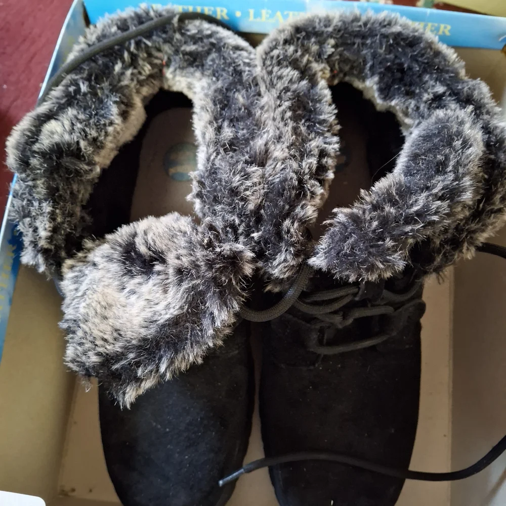 Cozy Black Faux Fur Lined Winter Boots
